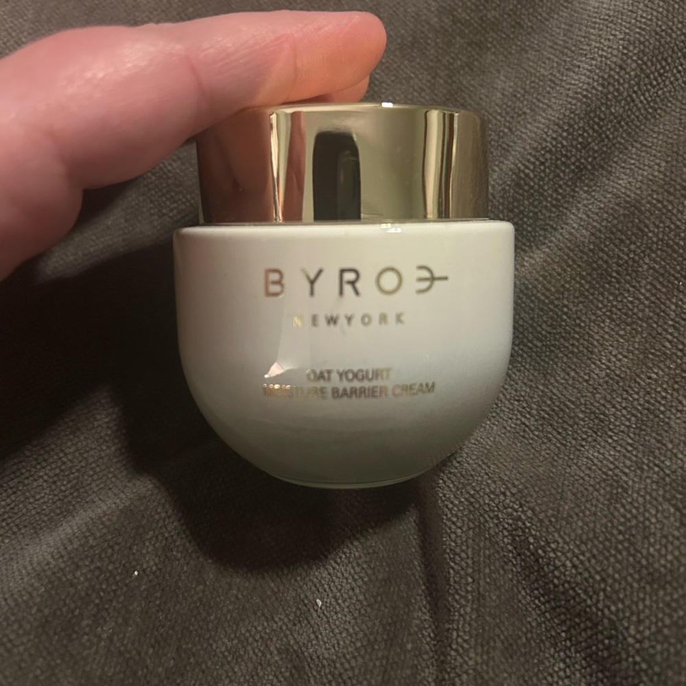 Byroe oat yogurt cream